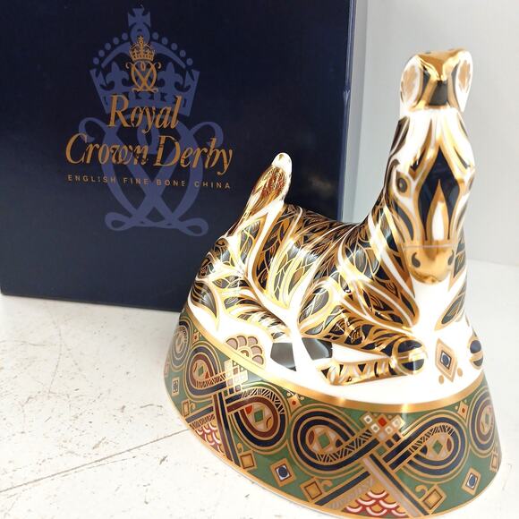 Royal Crown Derby Collection Zebra English Bone China LIX Figurine Paperweight - Picture 1 of 11